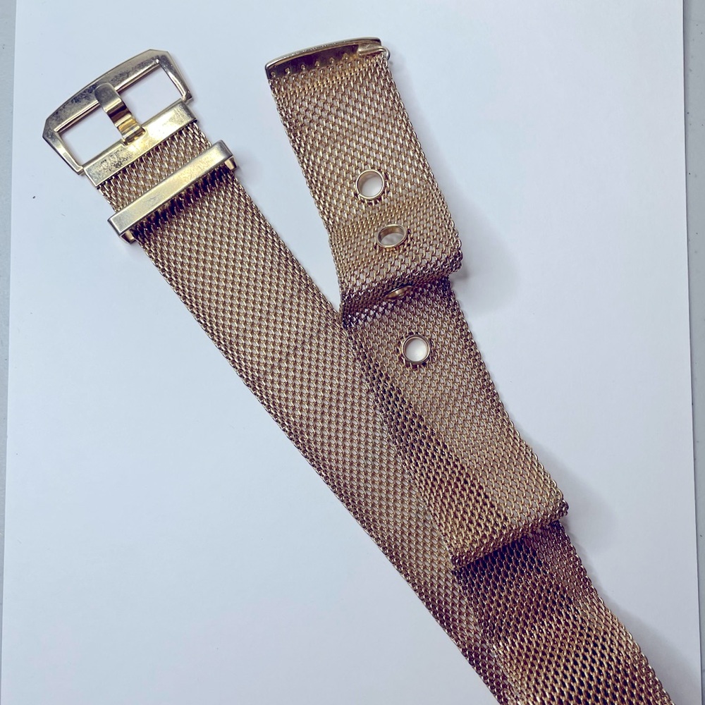 Vintage mesh gold belt